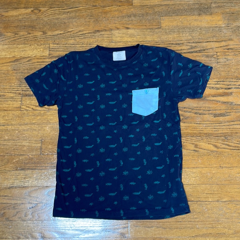 Mens Artistry in Motion short sleeve pocket tee. Size M